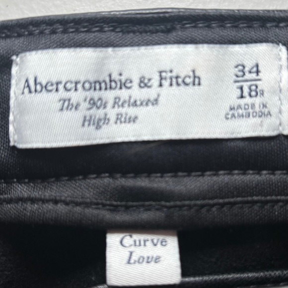 Abercrombie & Fitch Black 90s Relaxed High-Rise‎ Curvy Love Faux Leather Pant 18 - Picture 4 of 9